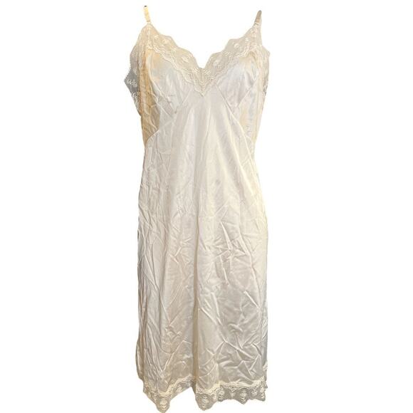 Vintage Vassarette Lacey Slip Dress Lingerie Pin Up Size M Off White Cream Retro